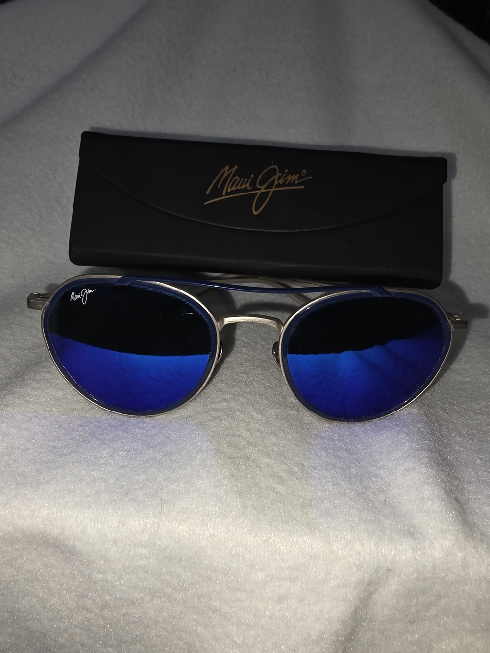 Maui Jim Blue Mirrored Bowtie